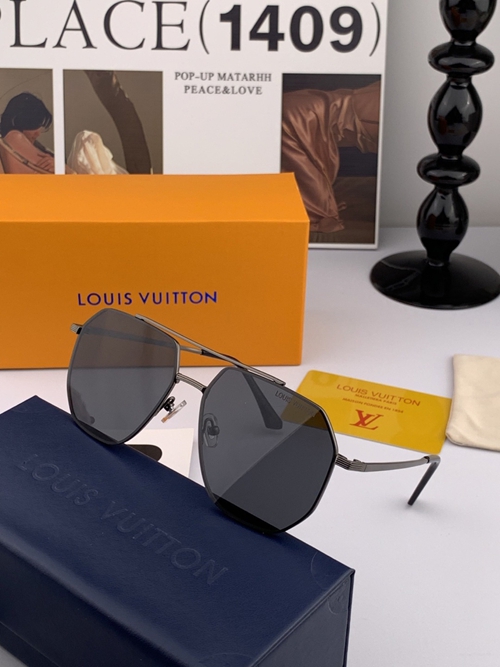 ルイヴィトンサングラス着用イメージ